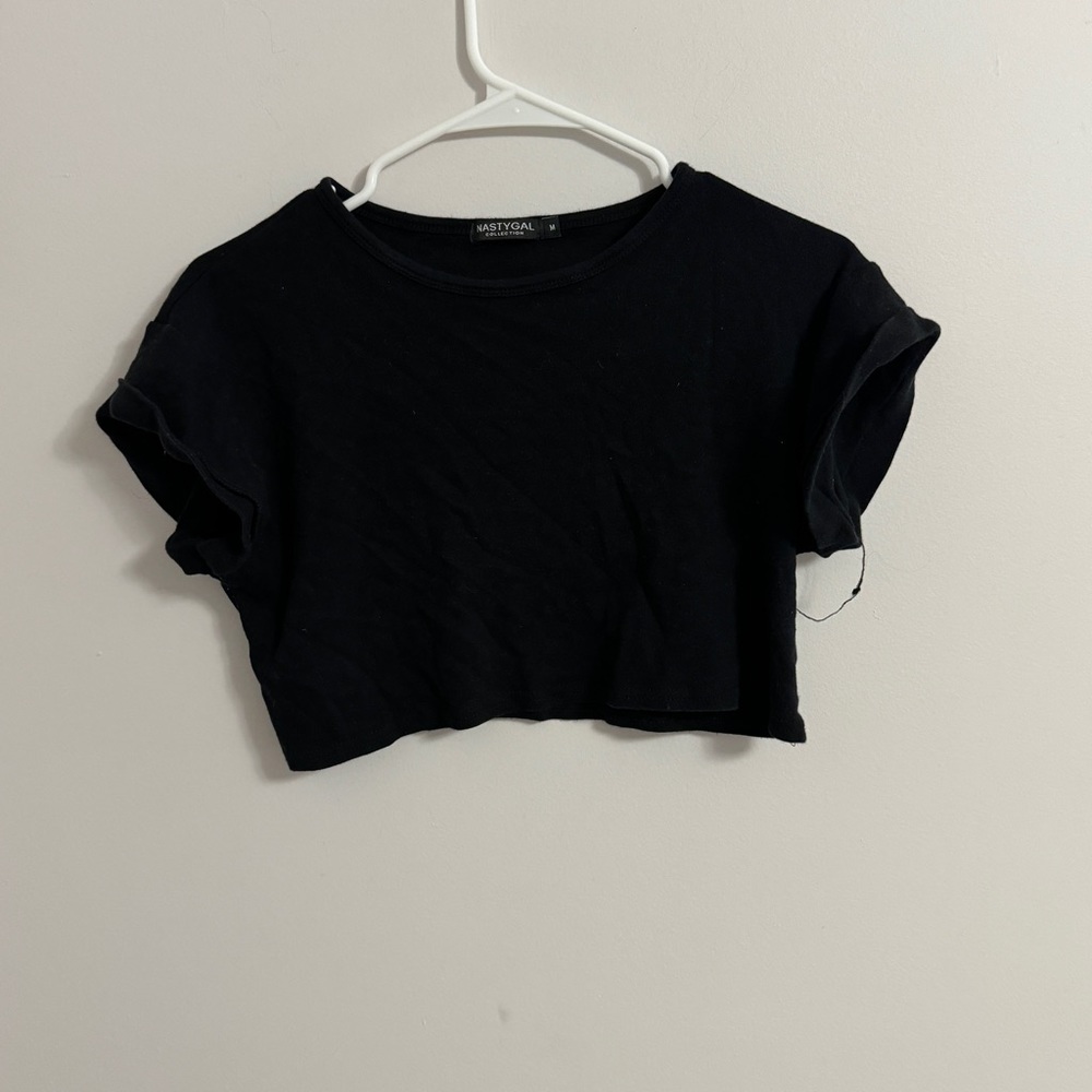 Nasty gal cropped black tee